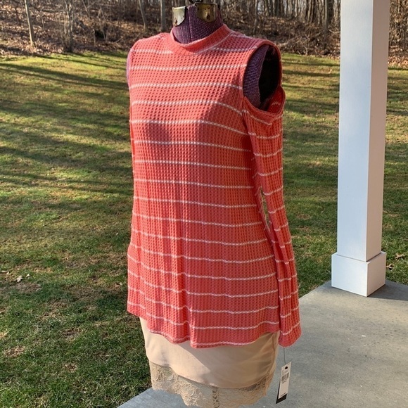 AGB NWT cold shoulder long sleeve waffle mock neck spring coral & white stripe - Picture 1 of 9
